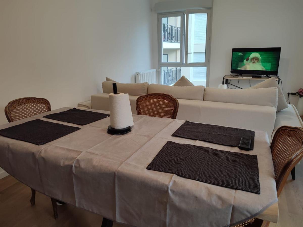 Chambre Privee Dans Un Nouvel Appartement Partage Pres De Paris Avec Parking Gratuit Chevilly-Larue Ngoại thất bức ảnh
